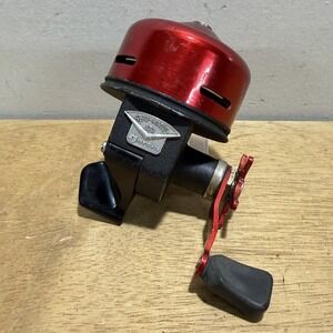 Abu Garcia Abu-Matic 170 Spincast Reel Sweden Vintage Red Fishing Reel